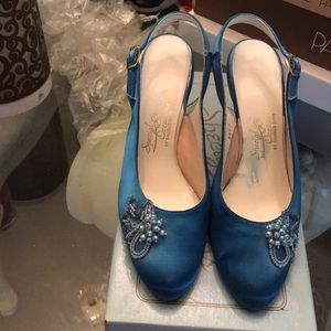 3” ladies sling back heels